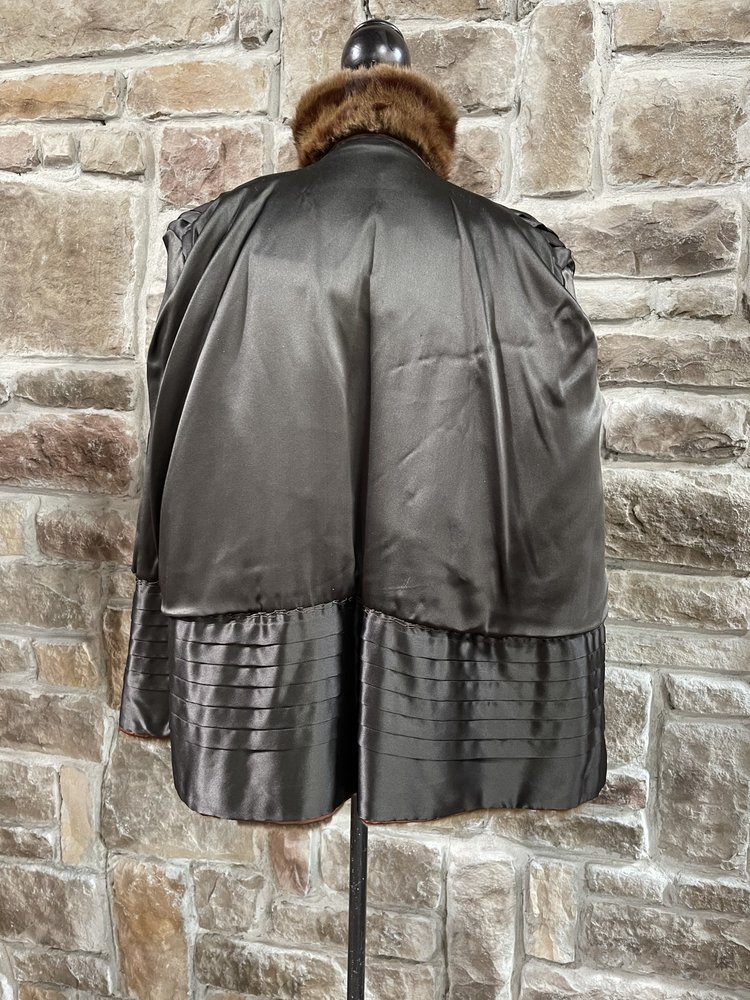 Dark Brown Squirrel Cape, Size S