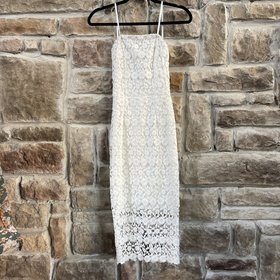 B Darlin White Floral Lace Strapless Sheath, Size 1/2