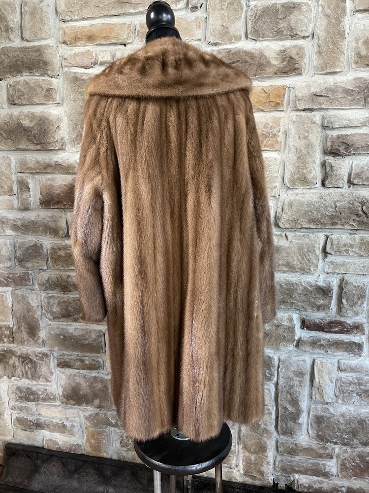 Andre Furs Ranch Mink Stroller, Size L