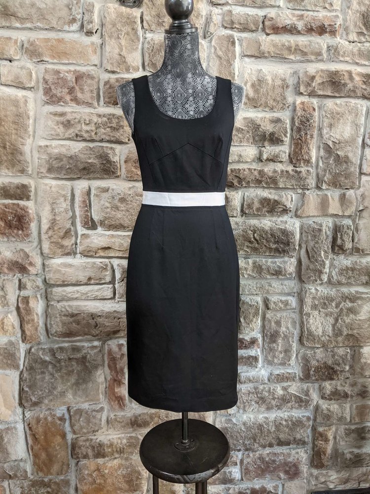 Club Monaco Black Sheath with White Waistline, Size 2