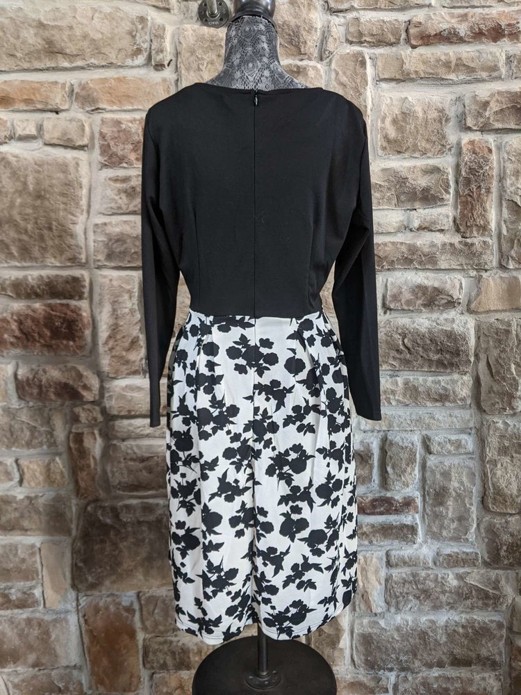 Oxiuly Fashion Black A-Line Dress with B/W Floral Skirt, XL