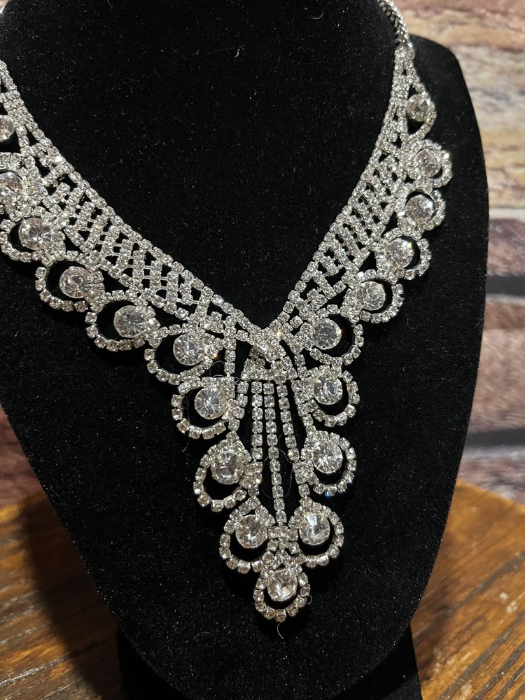 Silver Lacy Crystal Necklace with Loops and 19 Gems