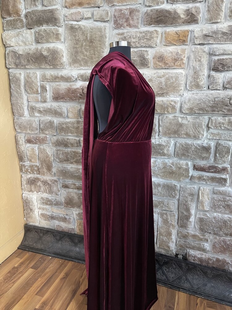 Revelry Burgundy Micah Convertible Velvet Dress, Size 5XL