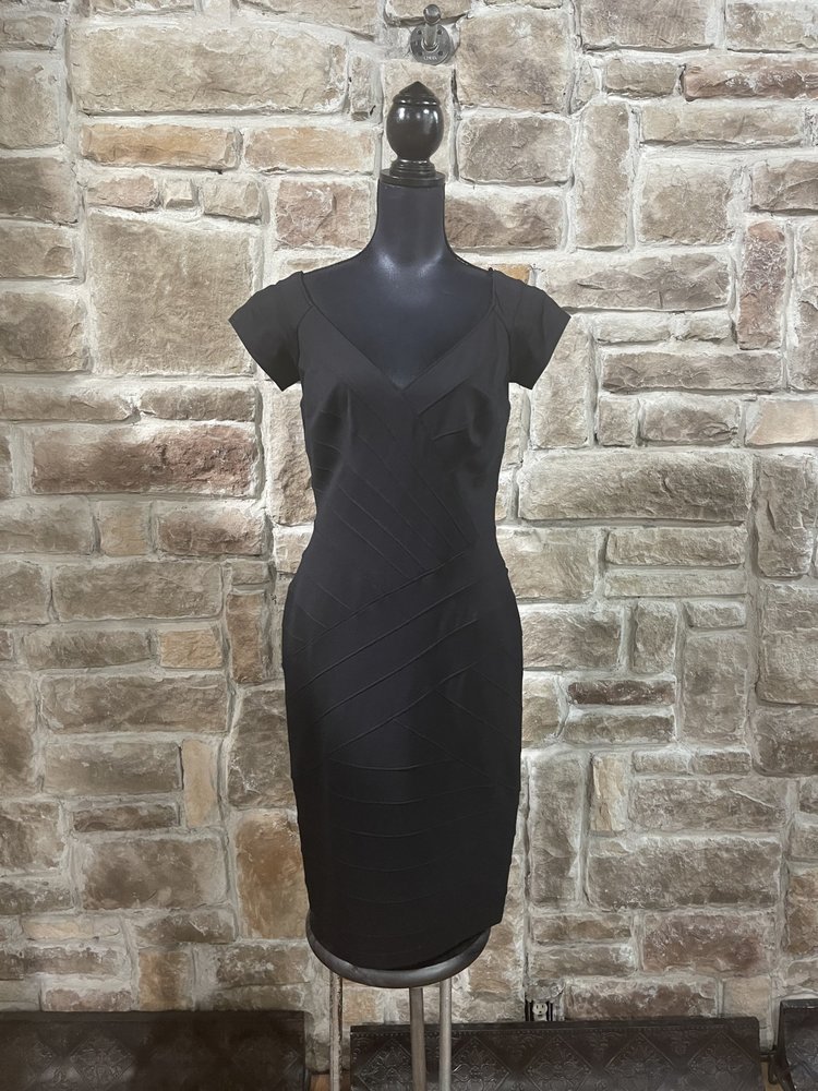 Tadashi Black Stretch V-Neck Short Sleeve Dress, Size L