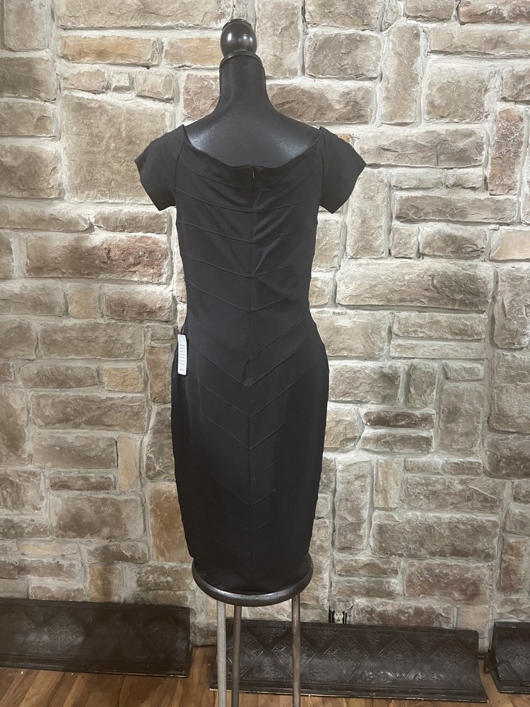 Tadashi Black Stretch V-Neck Short Sleeve Dress, Size L