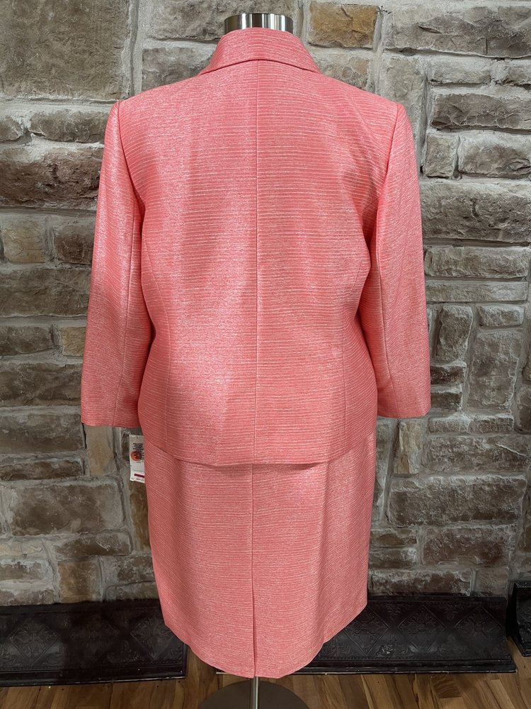 Le Suit Coral Jacket and Skirt Set, Size 20