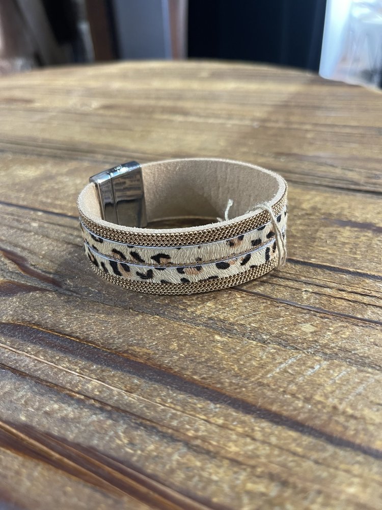 Animal Print Magnetic Bracelet