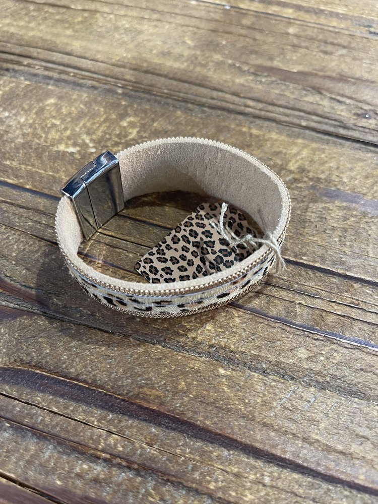Animal Print Magnetic Bracelet