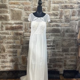 Galina White Bridal Dress with Embroidered Bodice and Printed Tulle Train, Size 14