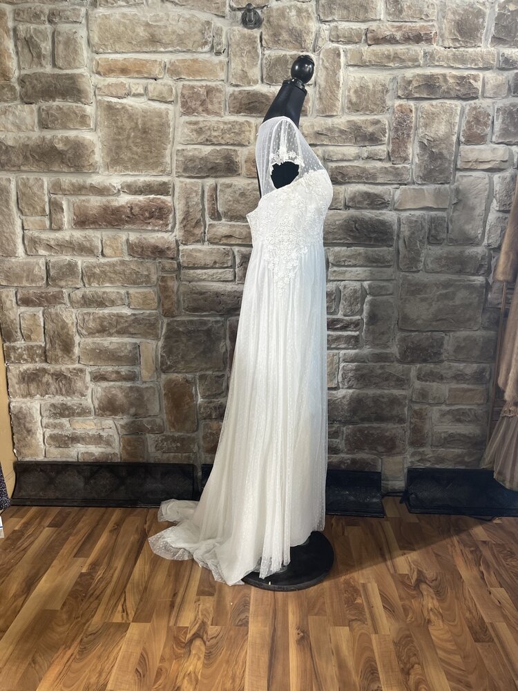 Galina White Bridal Dress with Embroidered Bodice and Printed Tulle Train, Size 14