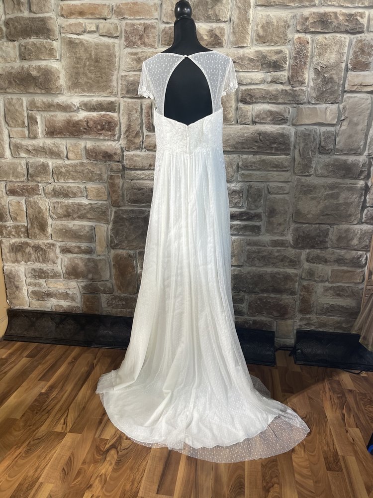 Galina White Bridal Dress with Embroidered Bodice and Printed Tulle Train, Size 14