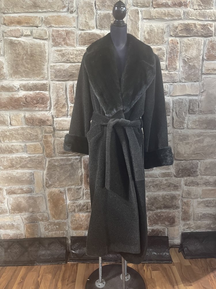 Louis Dell 'Olio Dark Forest Green Wool Coat with Mink Trim, Size 10