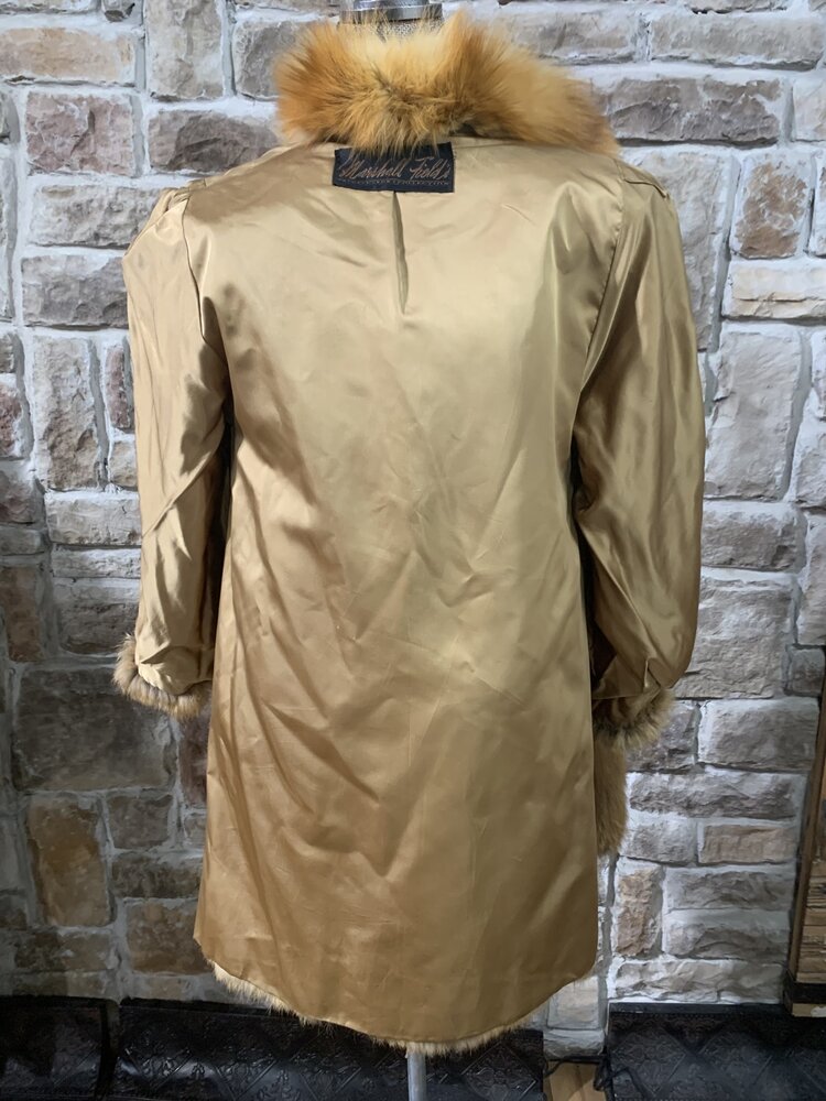 Marshall Fields Red Fox Stroller with Diagonal Sections Sleeves, Size M