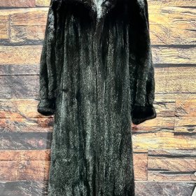 Bruno & Joseph Very Dark Ranch Mink Female Pelt Diagonal Cross Section Sleeves, Size L