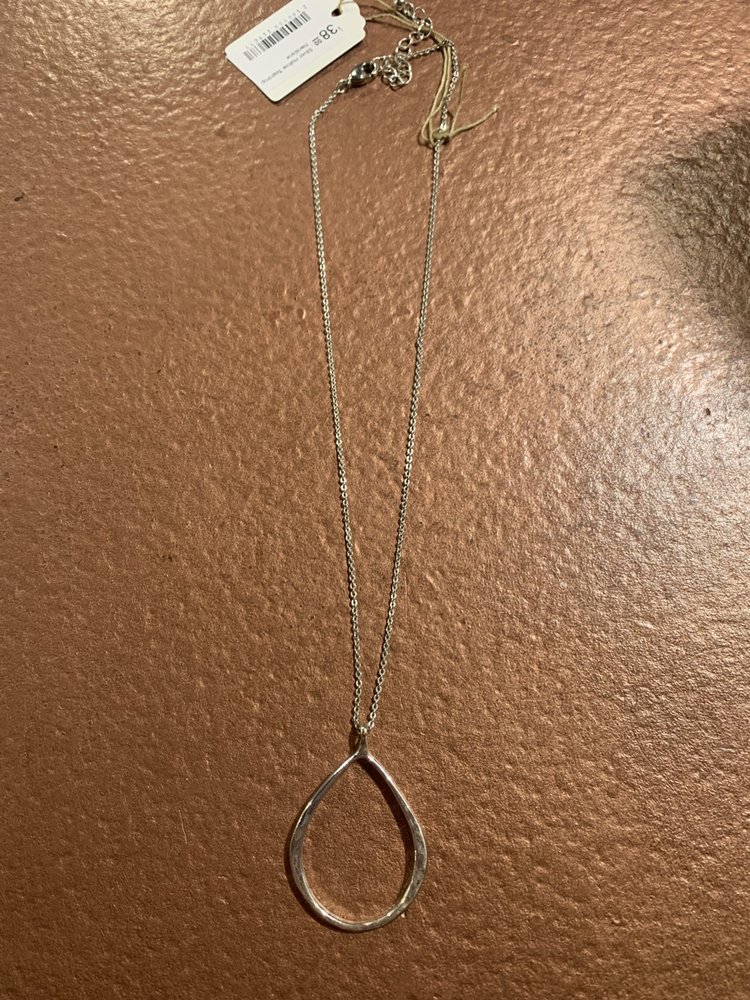 Silver Hollow Teardrop Necklace