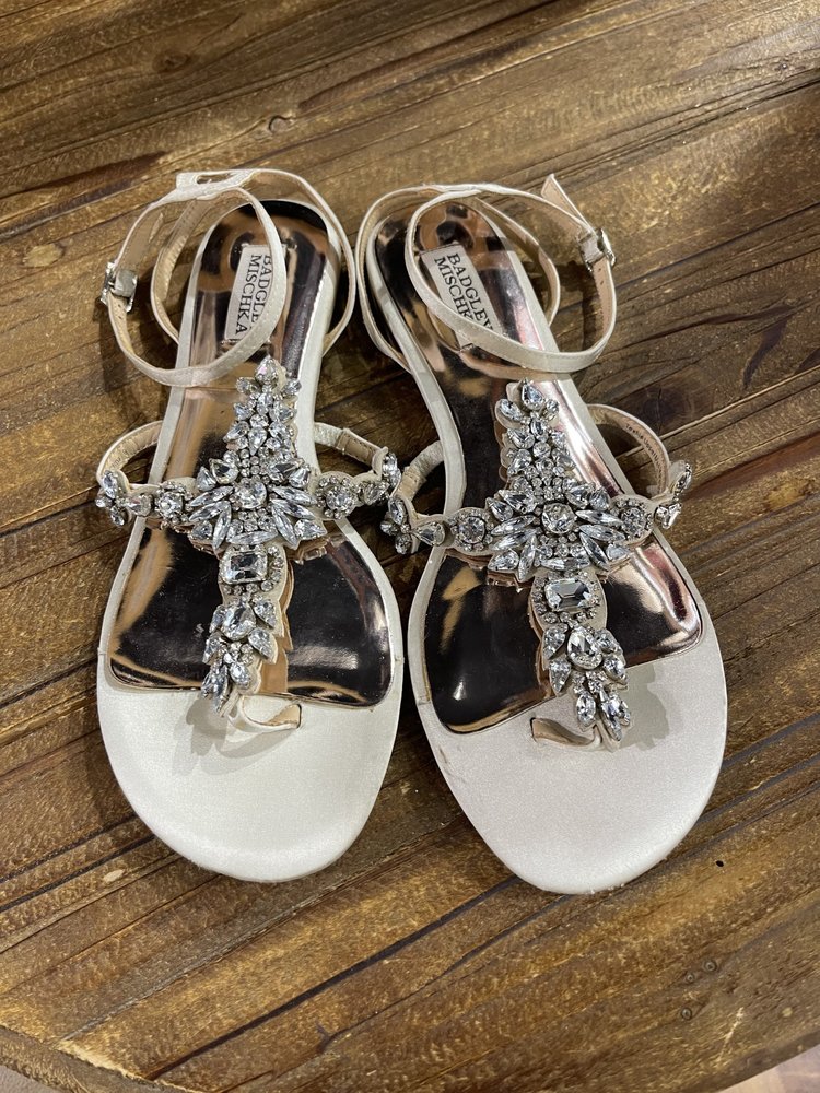 Badgley Mischka Ivory Jeweled T-Strap Sandals, Size 8.5