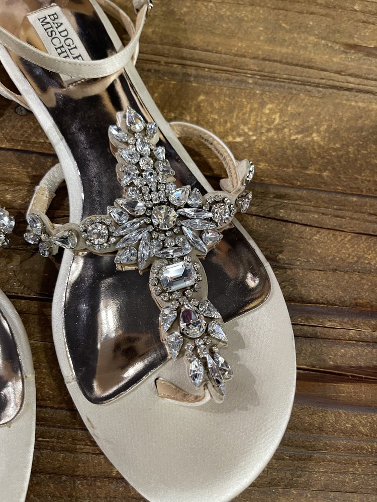 Badgley Mischka Ivory Jeweled T-Strap Sandals, Size 8.5