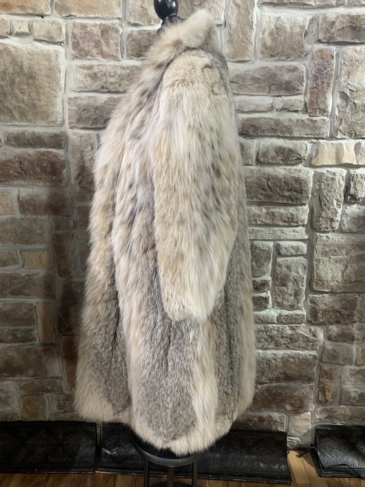 Lapaul's Canadian  Mountain Lynx Long Coat, Size M/L