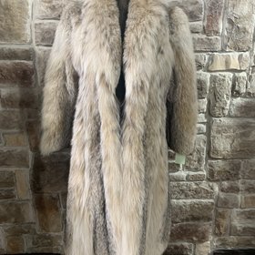 Lapaul's Canadian  Mountain Lynx Long Coat, Size M/L