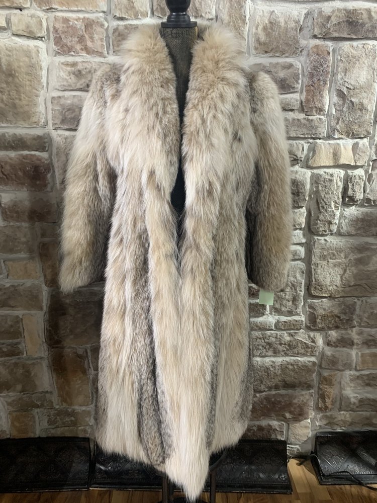 Lapaul's Canadian  Mountain Lynx Long Coat, Size M/L