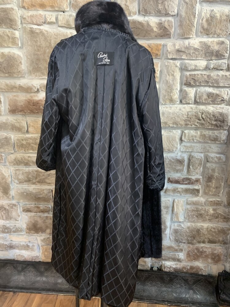 Andre Furs Very Dark Ranch Mink Full Length Coat w/Rolled Cuff, Size L