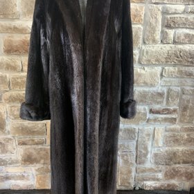 Andre Furs Very Dark Ranch Mink Full Length Coat w/Rolled Cuff, Size L