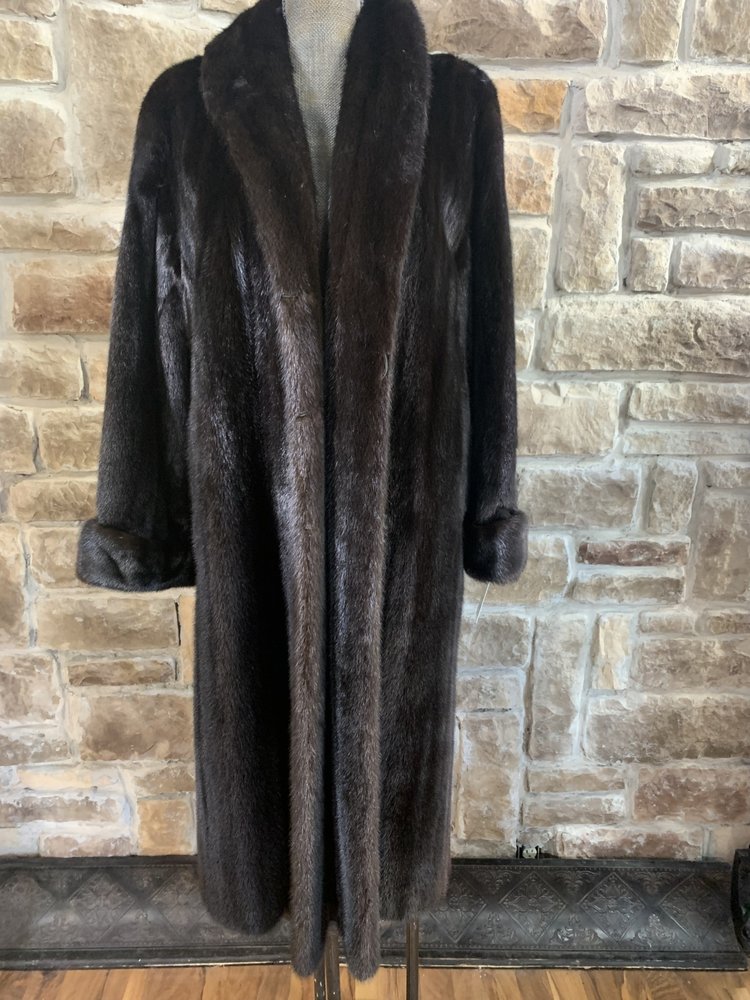 Andre Furs Very Dark Ranch Mink Full Length Coat w/Rolled Cuff, Size L