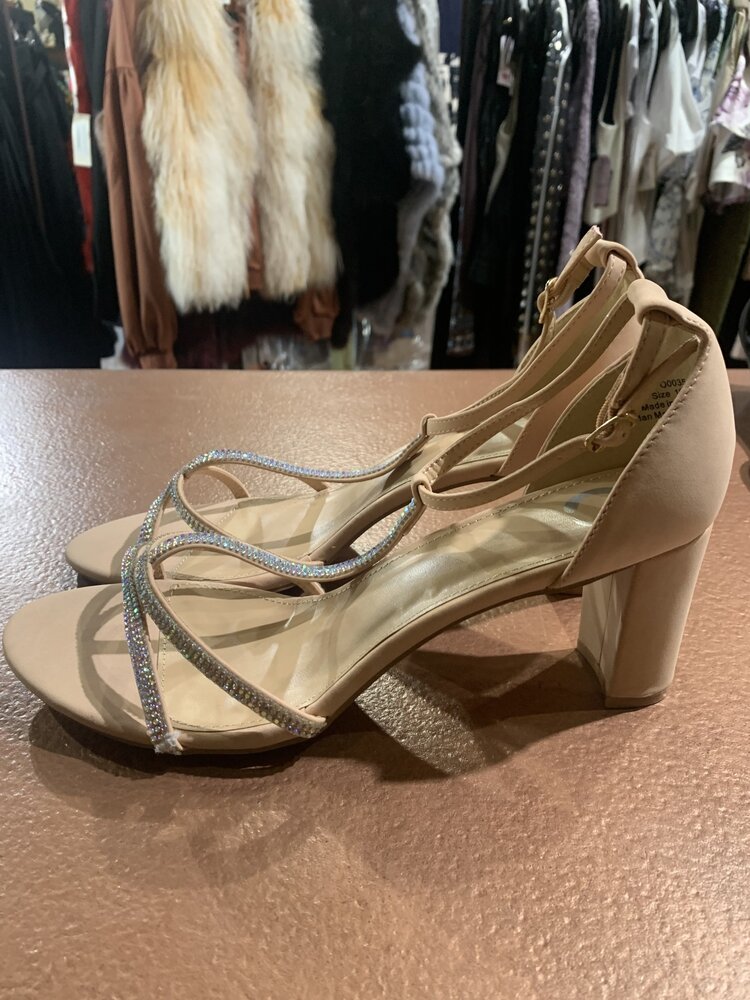 Nude Shoe with Sparkle Straps, Size 12