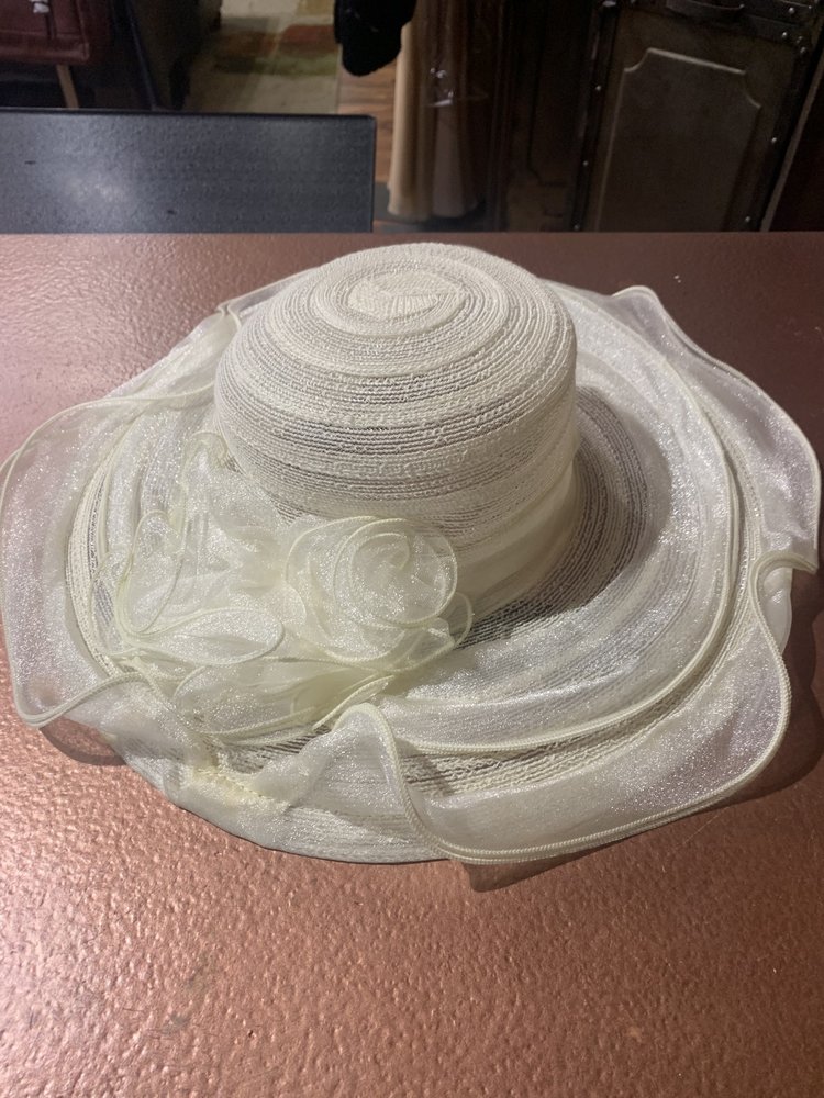 Ivory Cloche Derby Hat