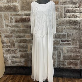 Jkara White Beaded Top Gown, Size 18