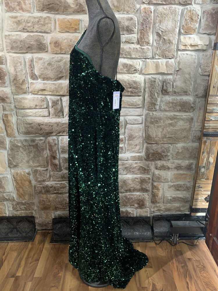 Velvi Emerald Sequin One Shoulder Gown. Size 16