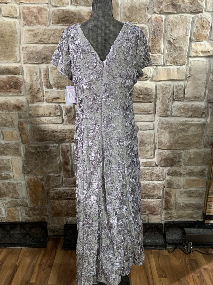 Alex Evenings Gray Rosette Long Gown with Short Sleeves, Size 16
