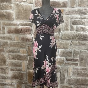 Black Dress w/ Pink Flowers, Flutter Sleeves and Ruffled Hem, Size 8