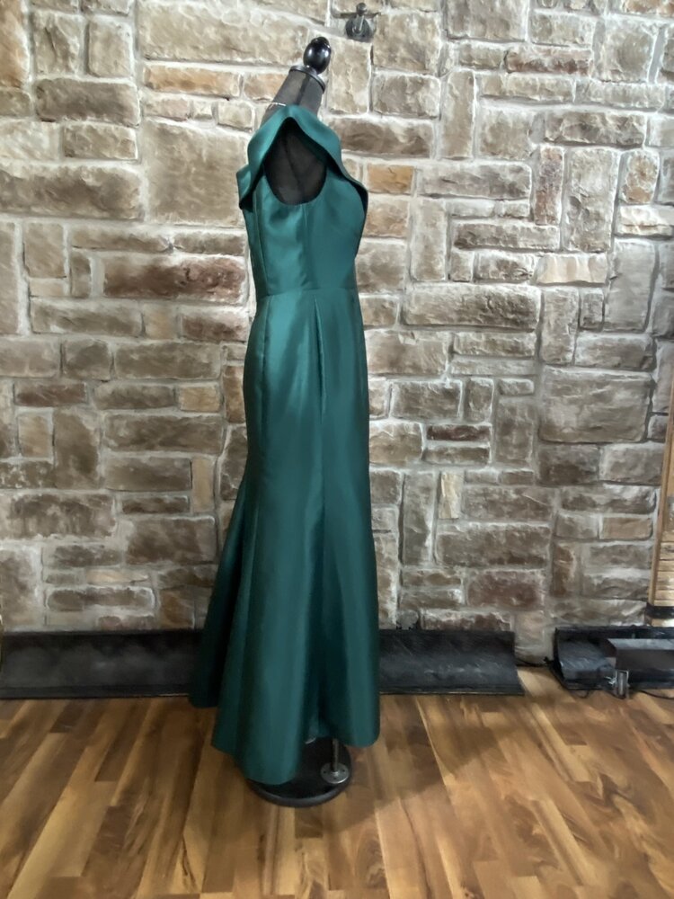 Alfred Sung Emerald Green Portrait Collar Gown , Size 14
