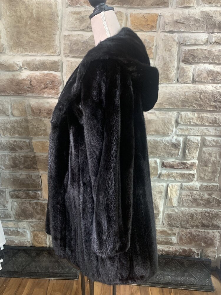 Black Mink Stroller w/Attached Hood, Size S