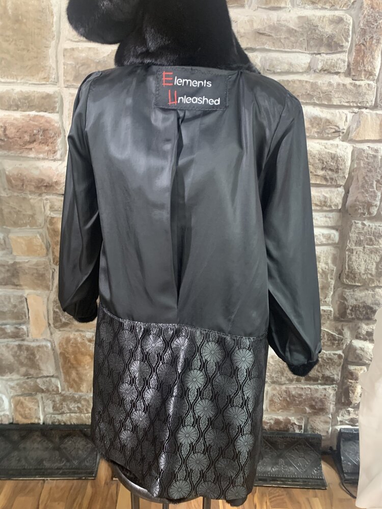 Black Mink Stroller w/Attached Hood, Size S