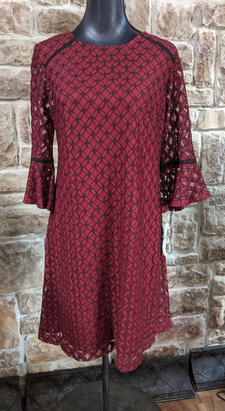 Sandra Darren Wine and Black Lace Overlay Sheath w/ Bell Flare Sleeve, Size 12