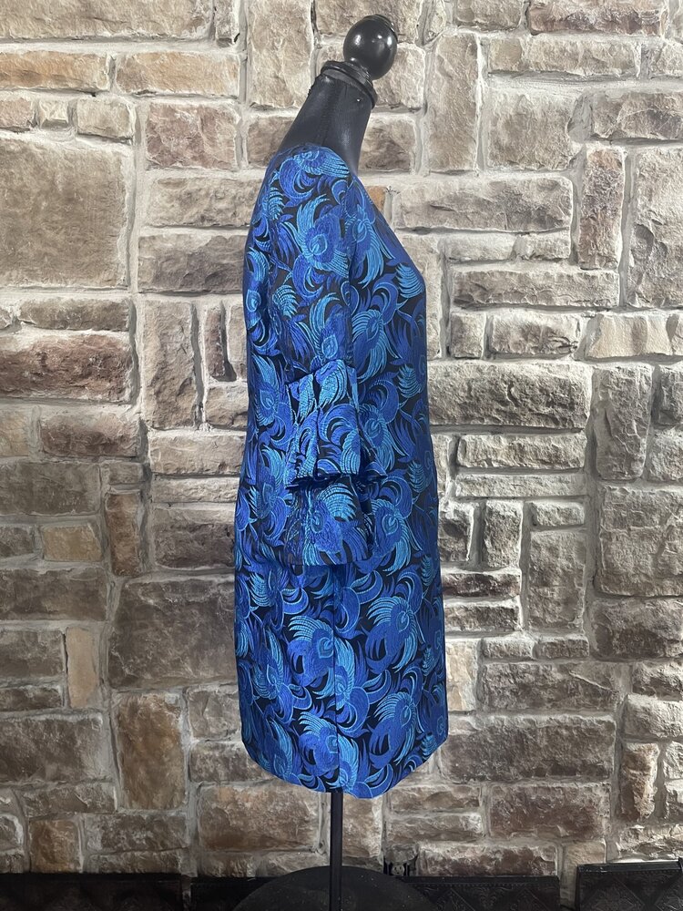 Belle Badgley Mischka Badgley Mischka Blue and Black Pattern Dress w/ Bell Sleeves, Size 12