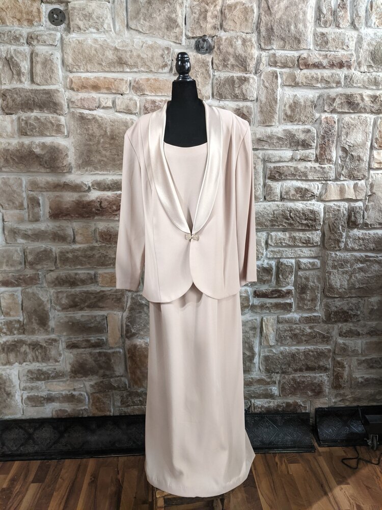 J.R Nites Beige 2-Piece Gown With Jacket, Size 22W