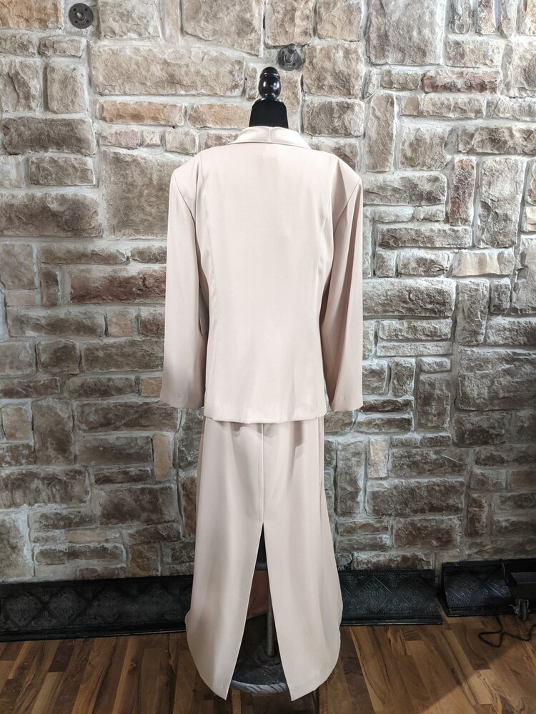 J.R Nites Beige 2-Piece Gown With Jacket, Size 22W