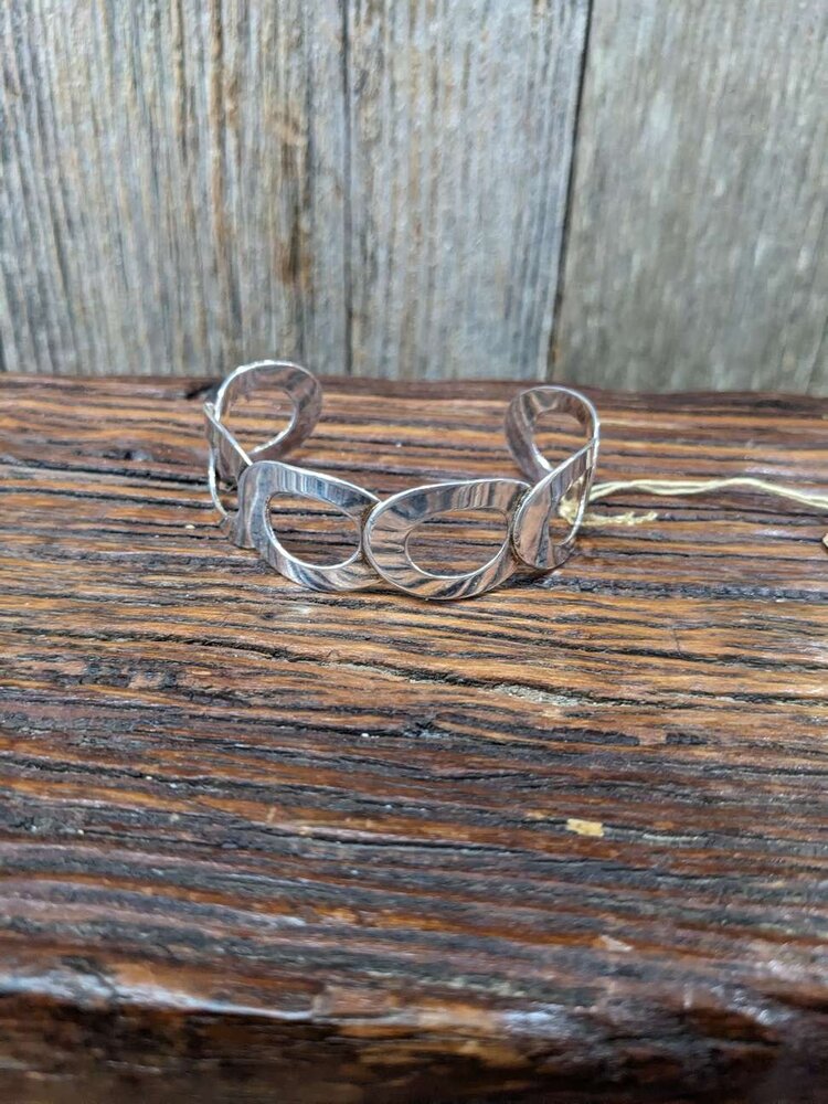 German Silver Connected Circles Bracelet