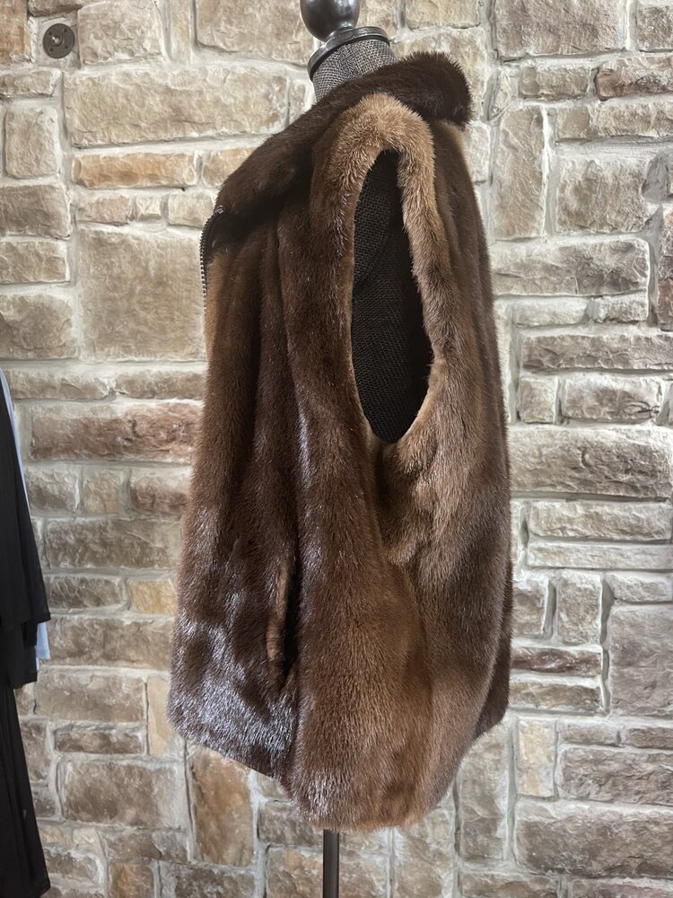 River Otter Vest, Size 44