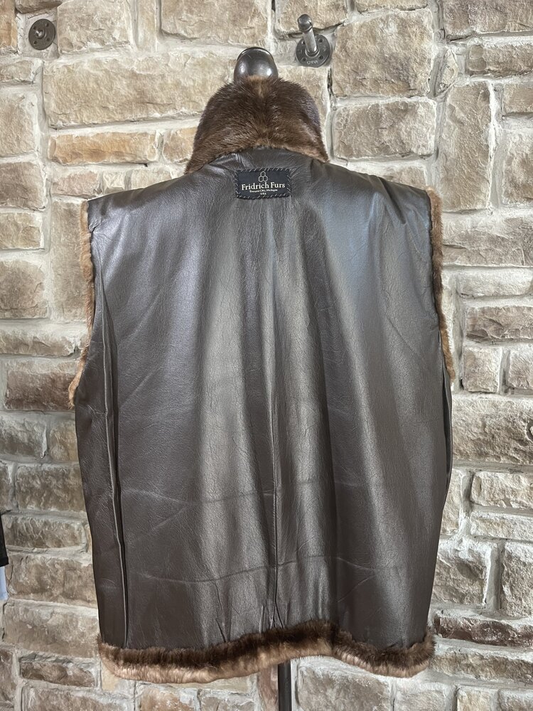 River Otter Vest, Size 44