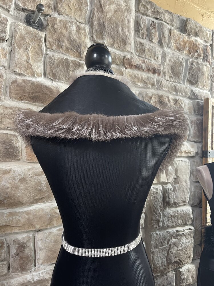 Crystal Fox Collar, 39.5 Inches