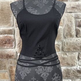 Oh Yes Black Criss-Cross Front Crop Top