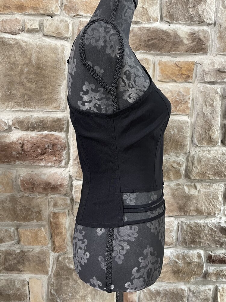 Oh Yes Black Criss-Cross Front Crop Top