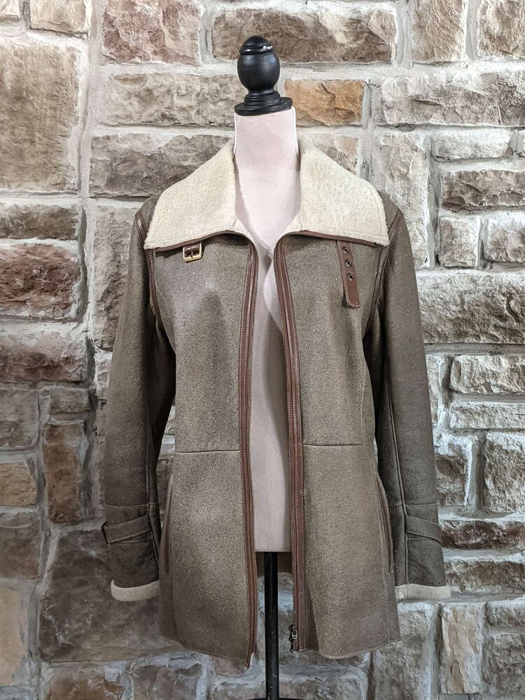 Gray Brown Sheepskin Jacket With Buckle Detailing, Size M