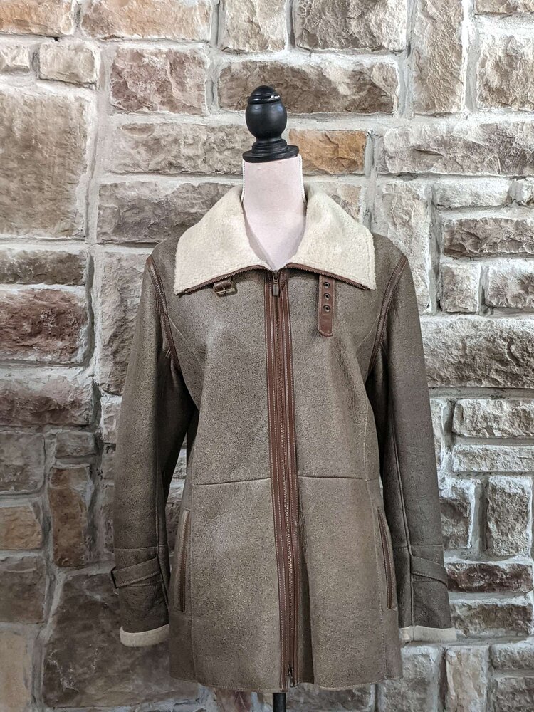 Gray Brown Sheepskin Jacket With Buckle Detailing, Size M
