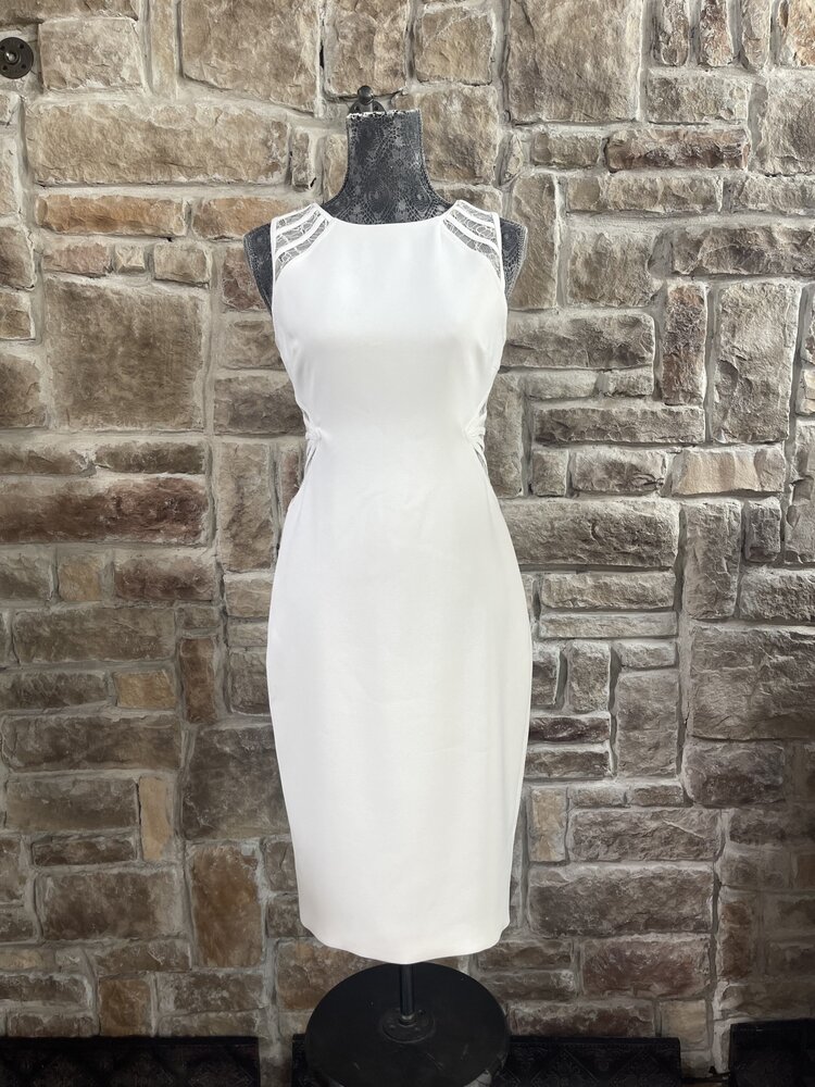 Halston White Dress w/ Lace Cut-Out. Size 6