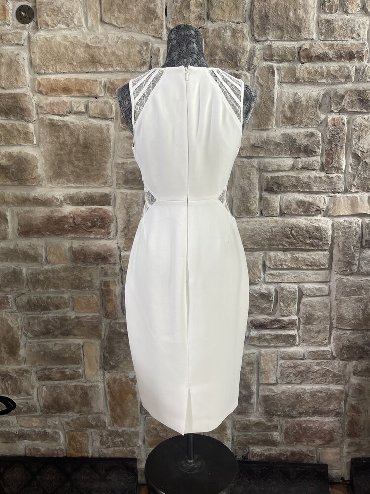 Halston White Dress w/ Lace Cut-Out. Size 6